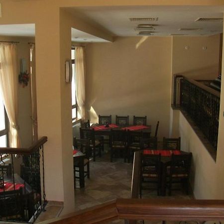 Family Hotel Ilinden Shipkovo  Ngoại thất bức ảnh