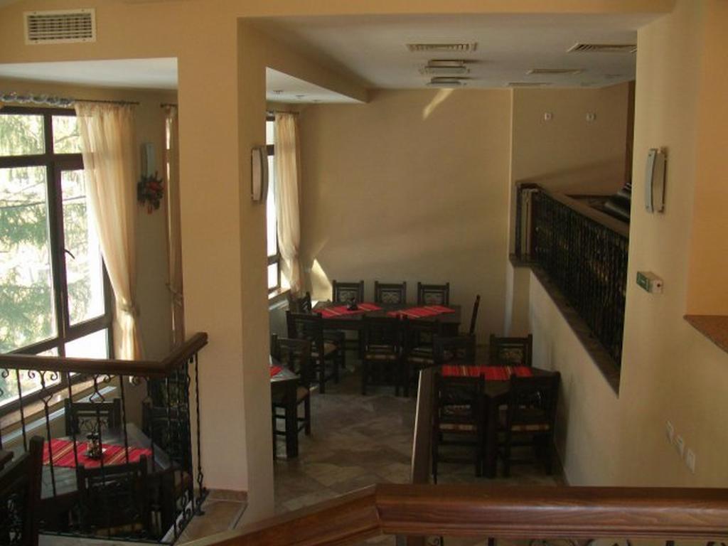 Family Hotel Ilinden Shipkovo  Ngoại thất bức ảnh